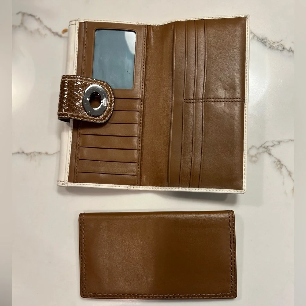 Coach White Leather Continental Wallet